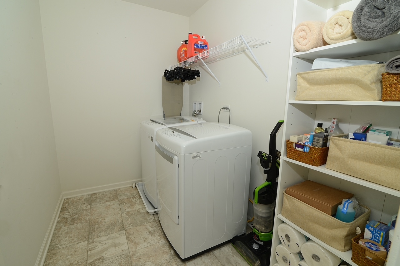 533 Town Center Boulevard, Gilberts, IL 60136