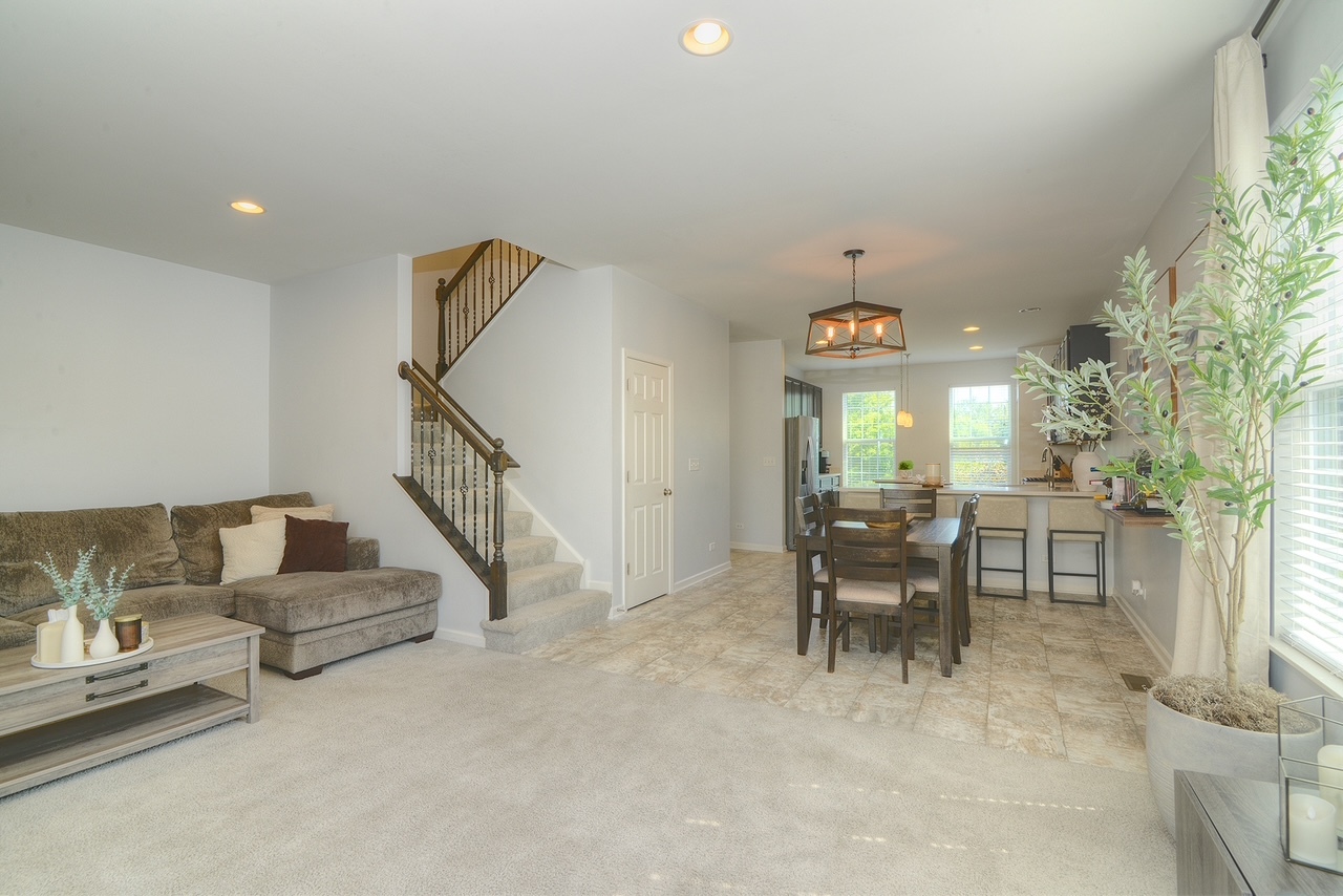 533 Town Center Boulevard, Gilberts, IL 60136
