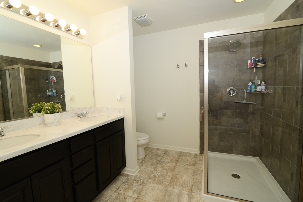 533 Town Center Boulevard, Gilberts, IL 60136