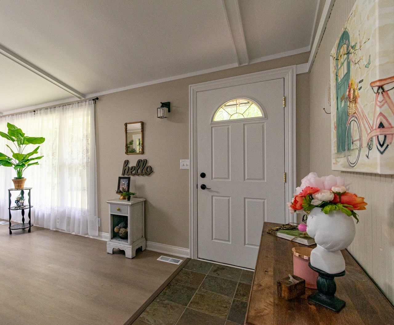 105 N Sumac Avenue, McHenry, IL 60051