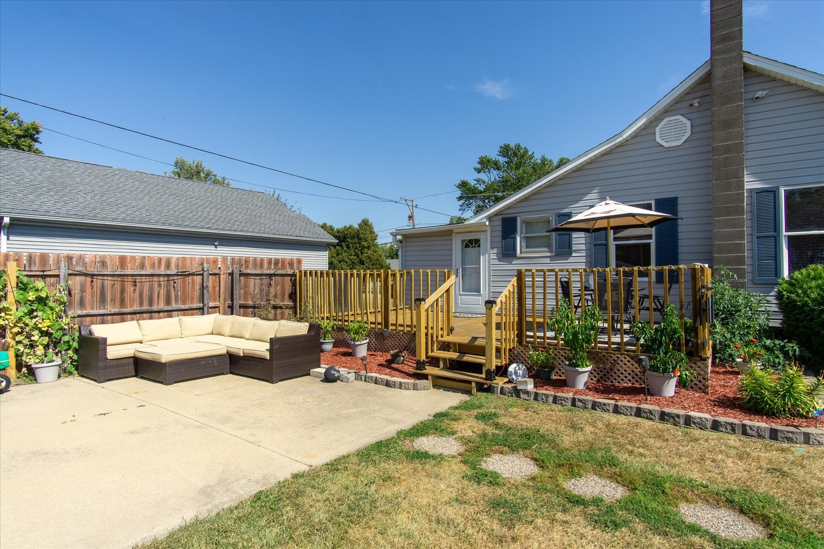 107 S 5th Avenue, Mendota, IL 61342