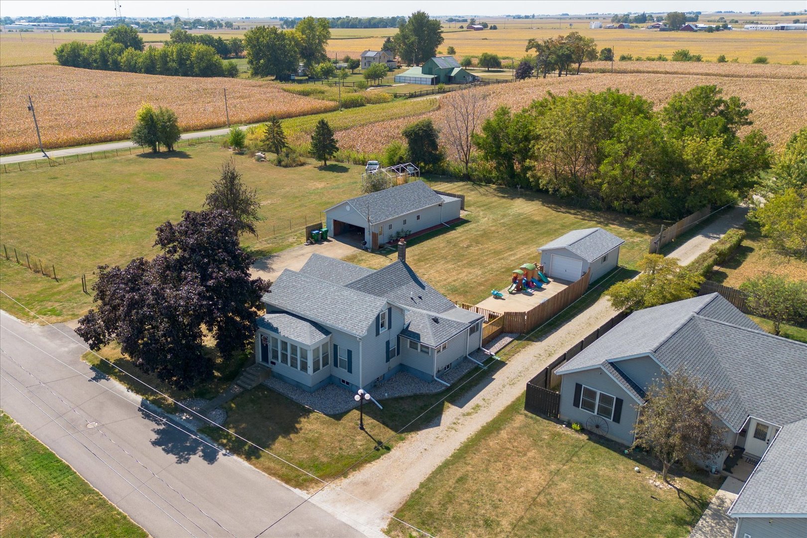 107 S 5th Avenue, Mendota, IL 61342