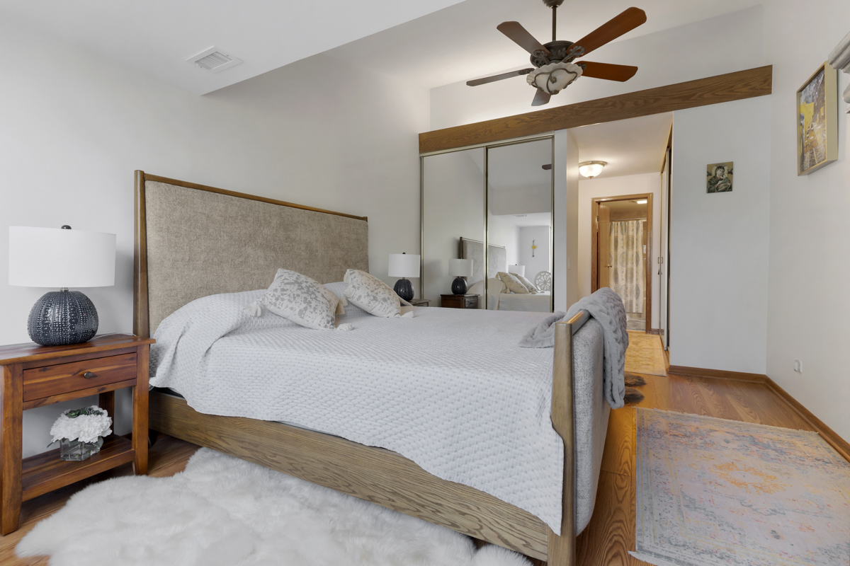 540 Biesterfield Road #309, Elk Grove Village, IL 60007