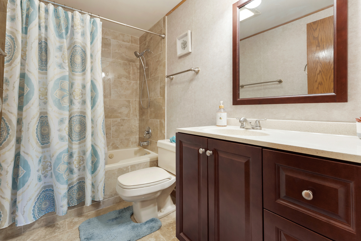 540 Biesterfield Road #309, Elk Grove Village, IL 60007