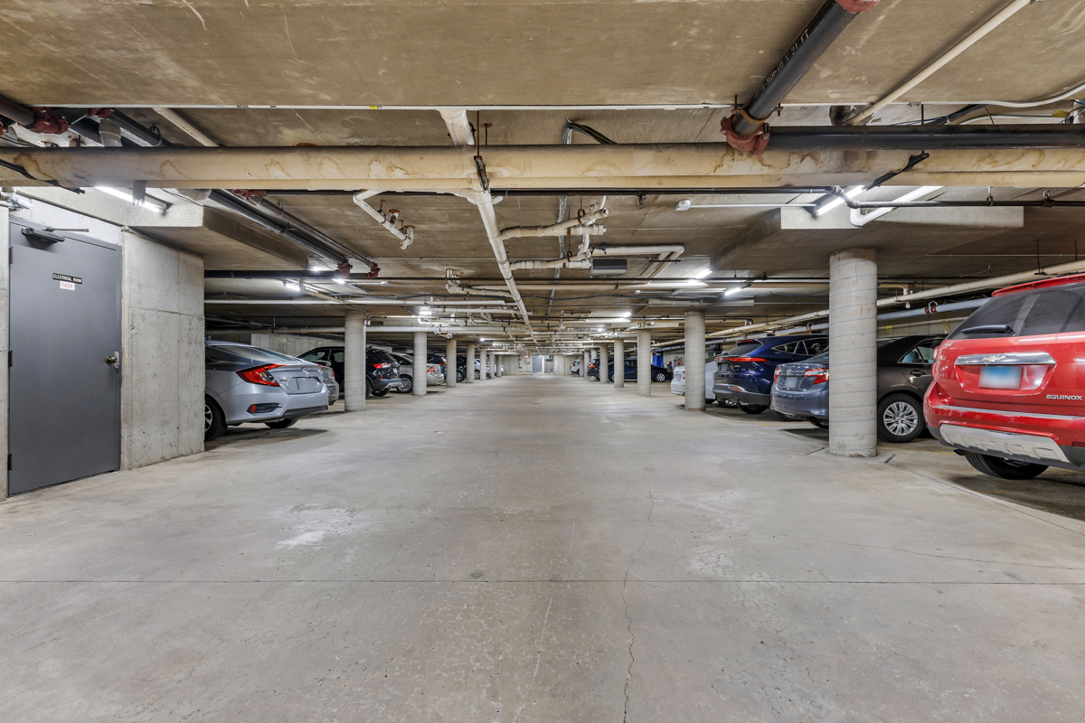 540 Biesterfield Road #309, Elk Grove Village, IL 60007