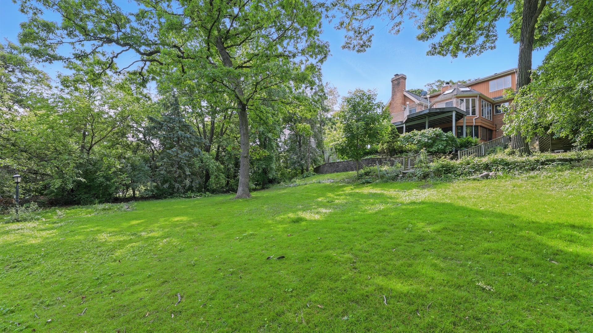812 Saint Stephens Green, Oak Brook, IL 60523