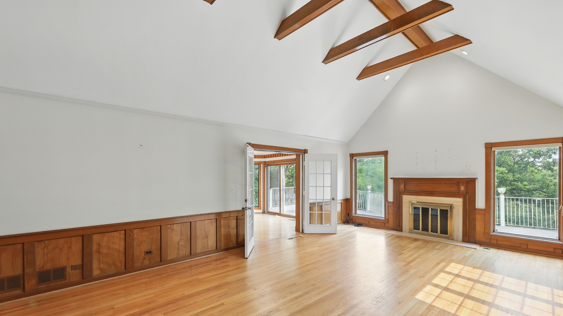 812 Saint Stephens Green, Oak Brook, IL 60523