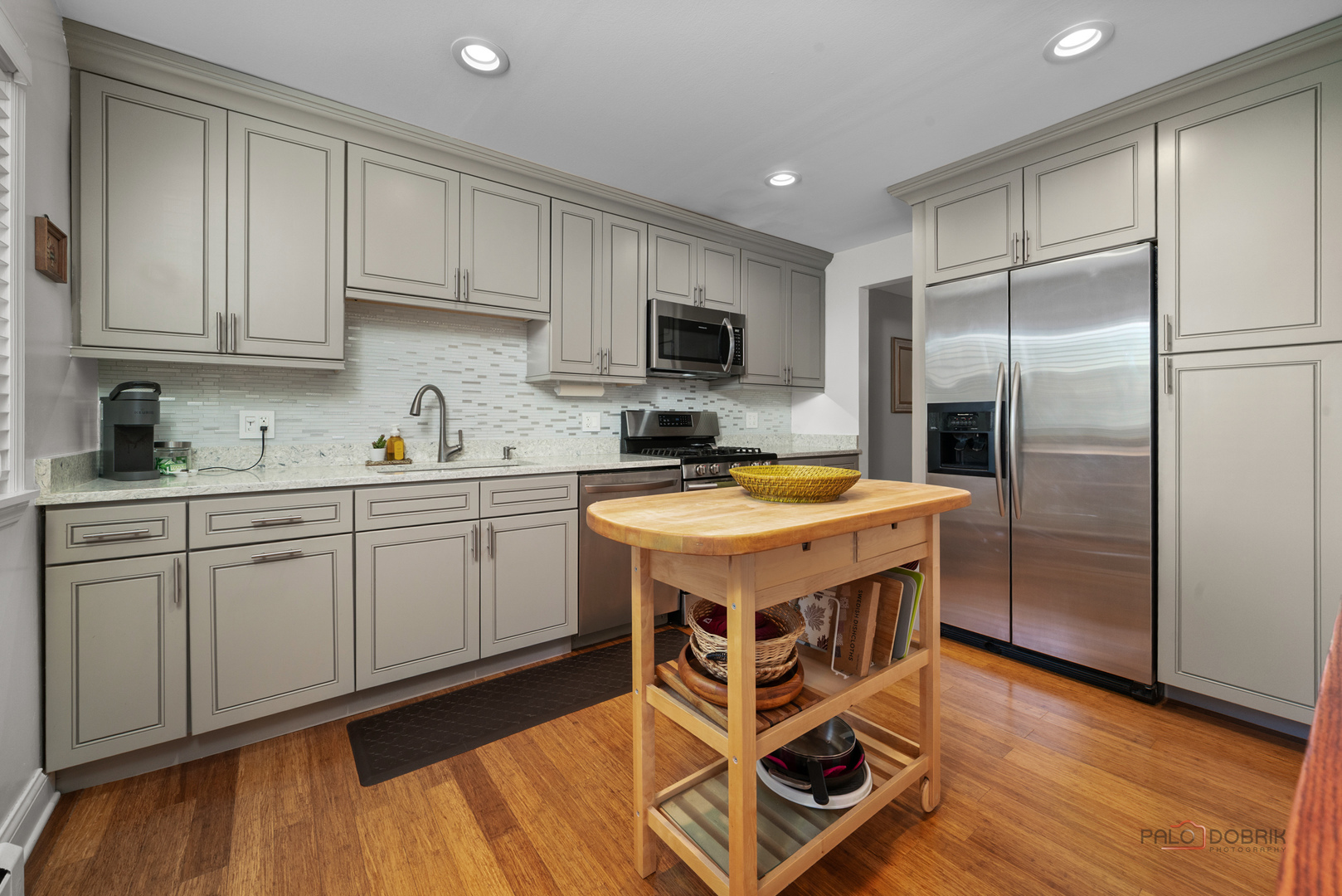 25 E Palatine Road #207, Arlington Heights, IL 60004