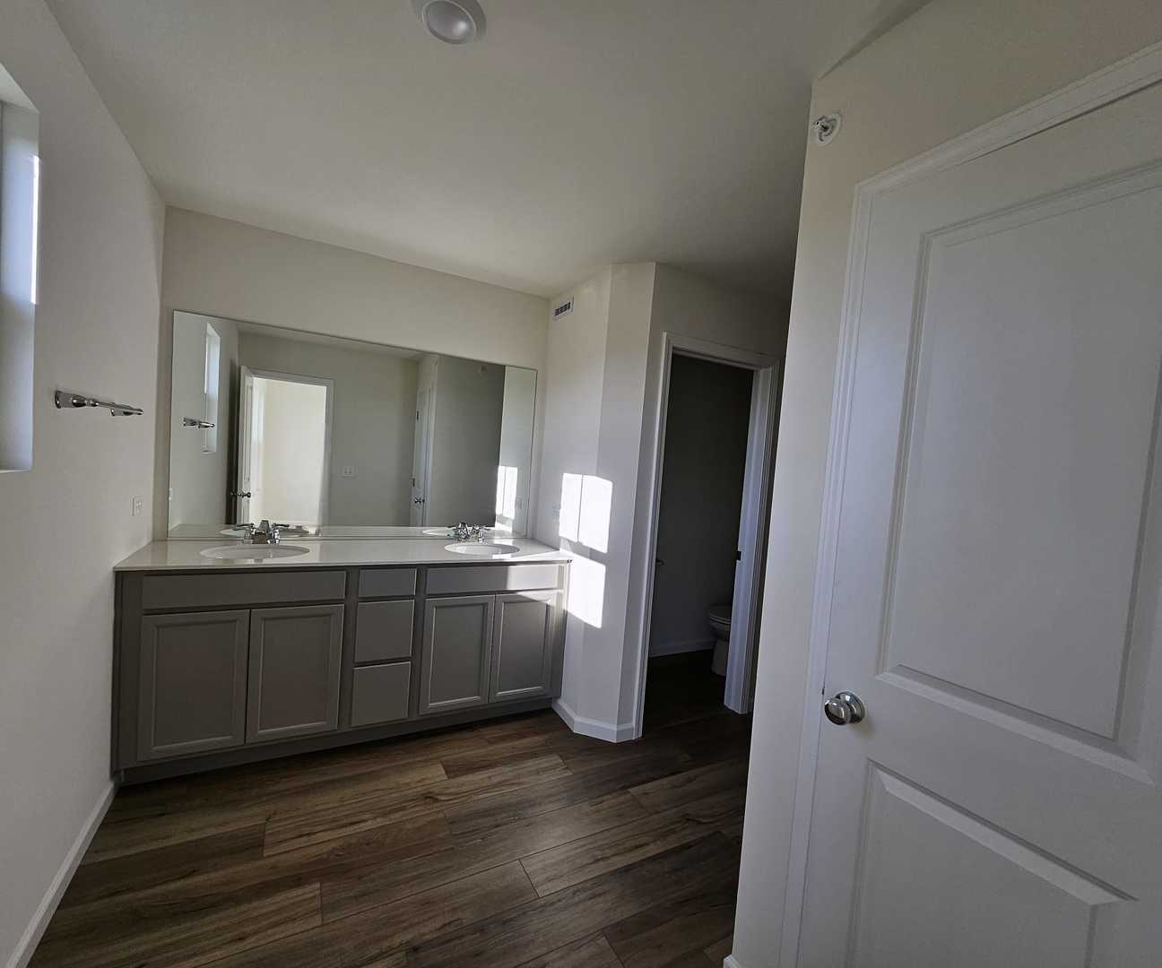 2212 Horseshoe Circle #2212, Naperville, IL 60564