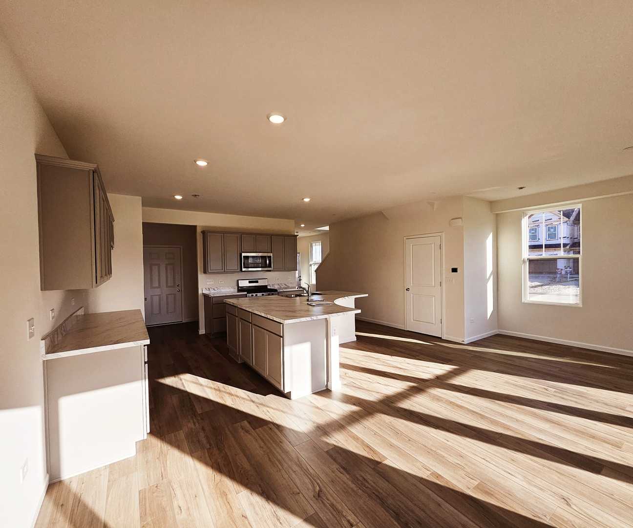 2212 Horseshoe Circle #2212, Naperville, IL 60564