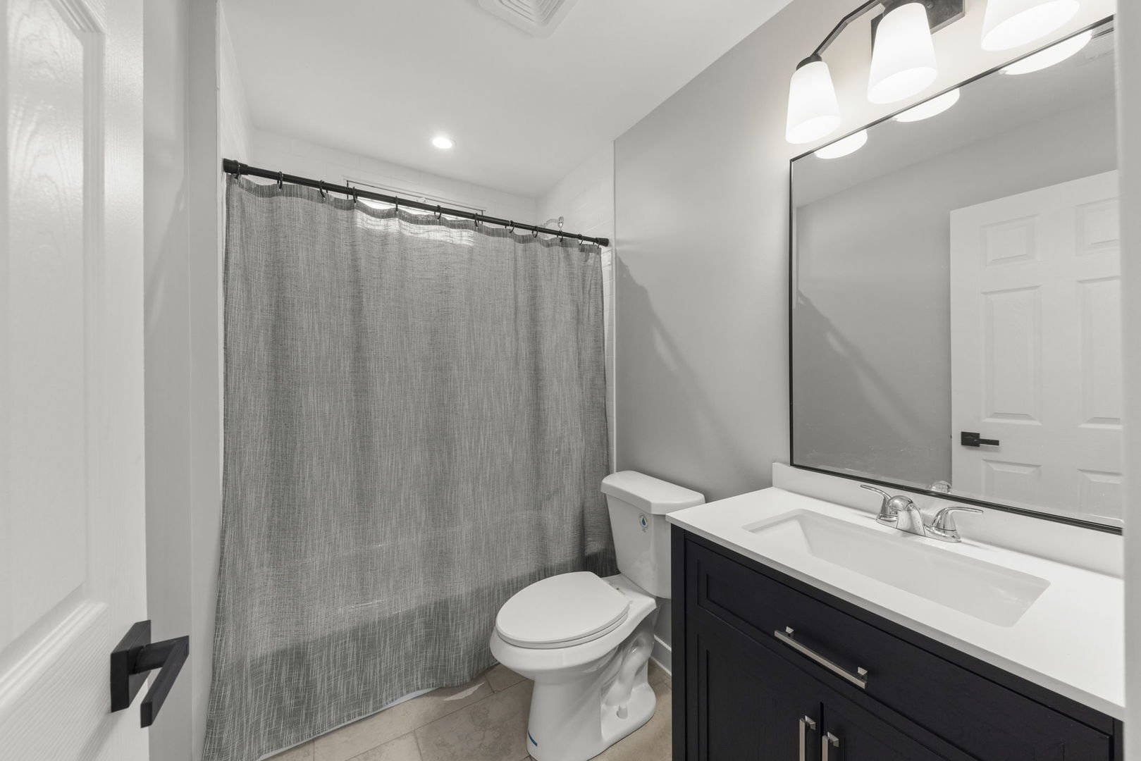 7818 W 99th Street, Hickory Hills, IL 60457