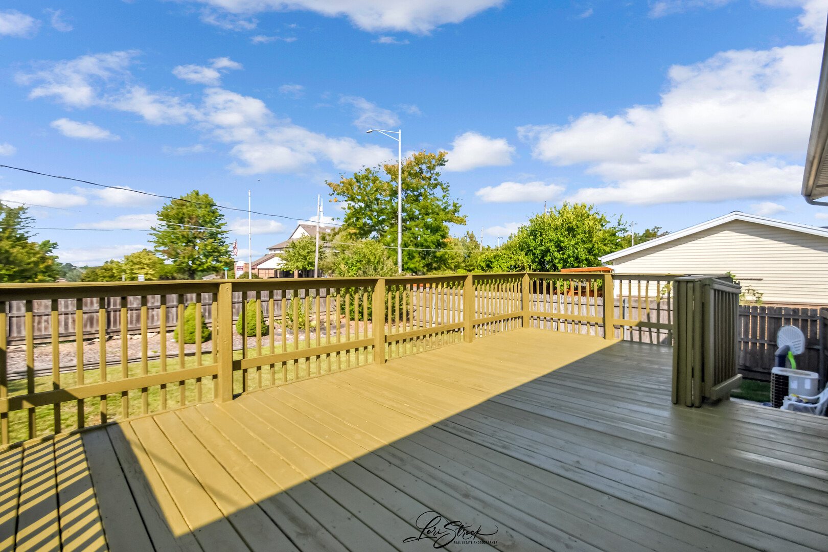 8948 Barberry Lane, Hickory Hills, IL 60457
