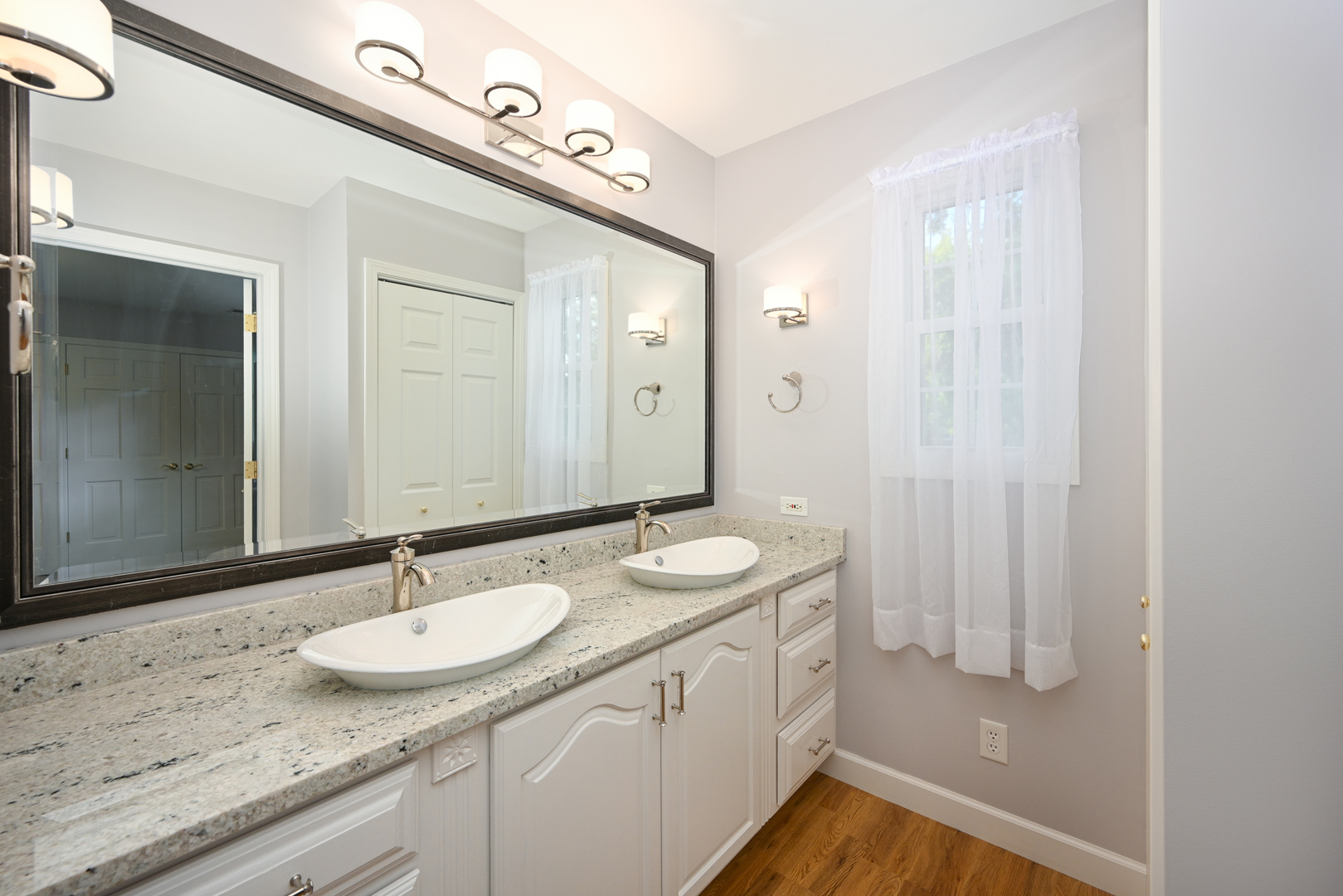 1131 Overton Court, Naperville, IL 60540