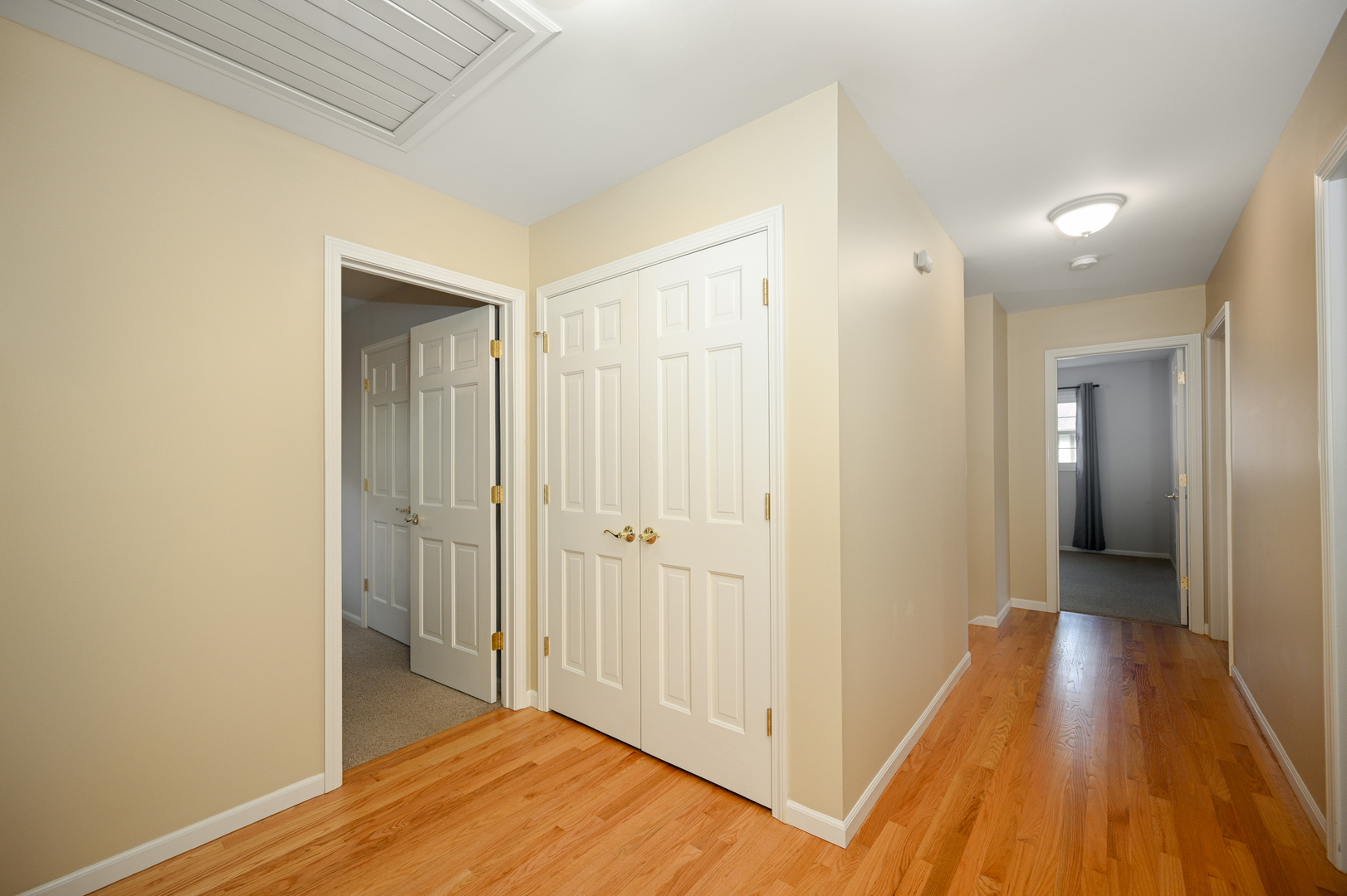 1131 Overton Court, Naperville, IL 60540