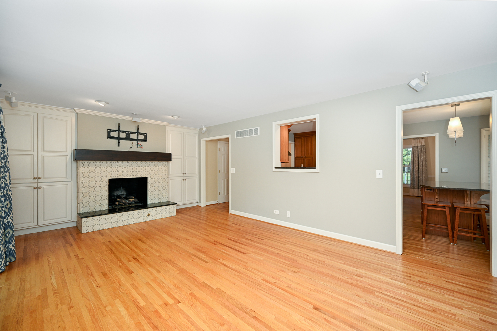 1131 Overton Court, Naperville, IL 60540