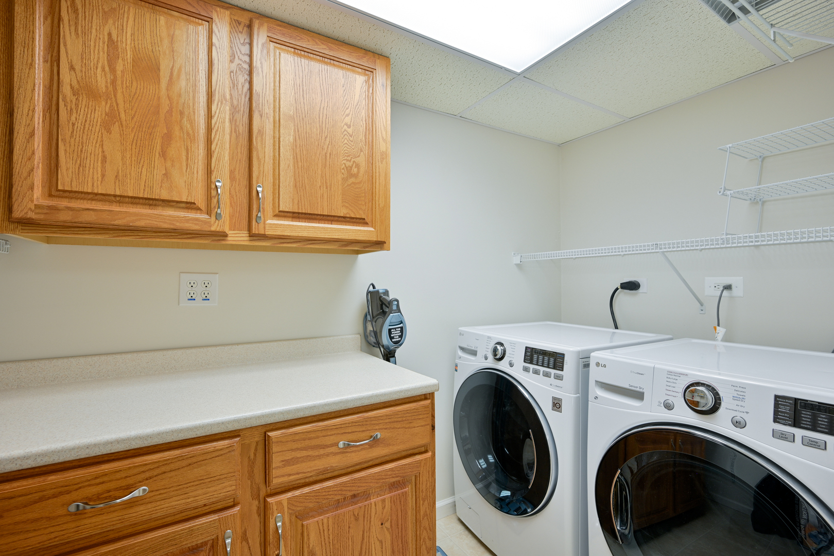 1131 Overton Court, Naperville, IL 60540