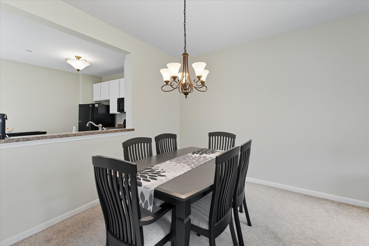 3077 Nicklaus Lane, Wadsworth, IL 60083