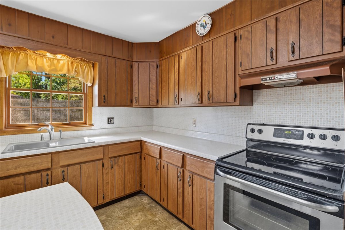 10765 W Liberty Avenue, Beach Park, IL 60099