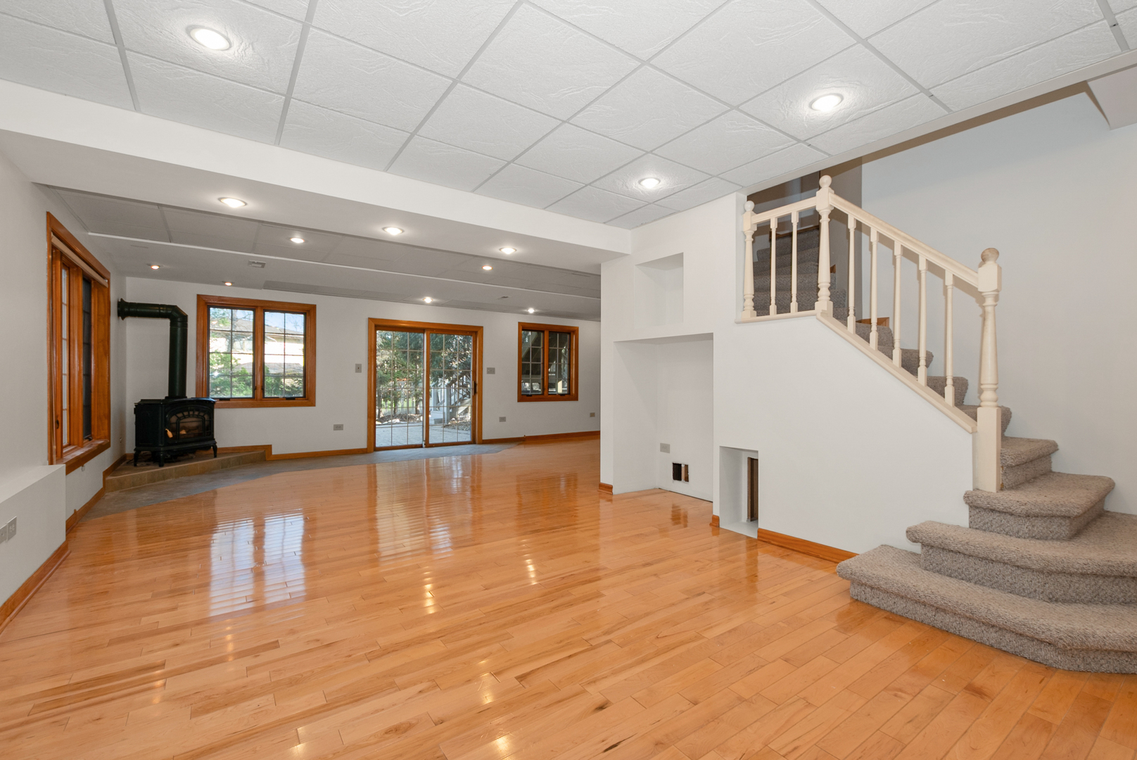 9000 Deerwood Court, Palos Hills, IL 60465