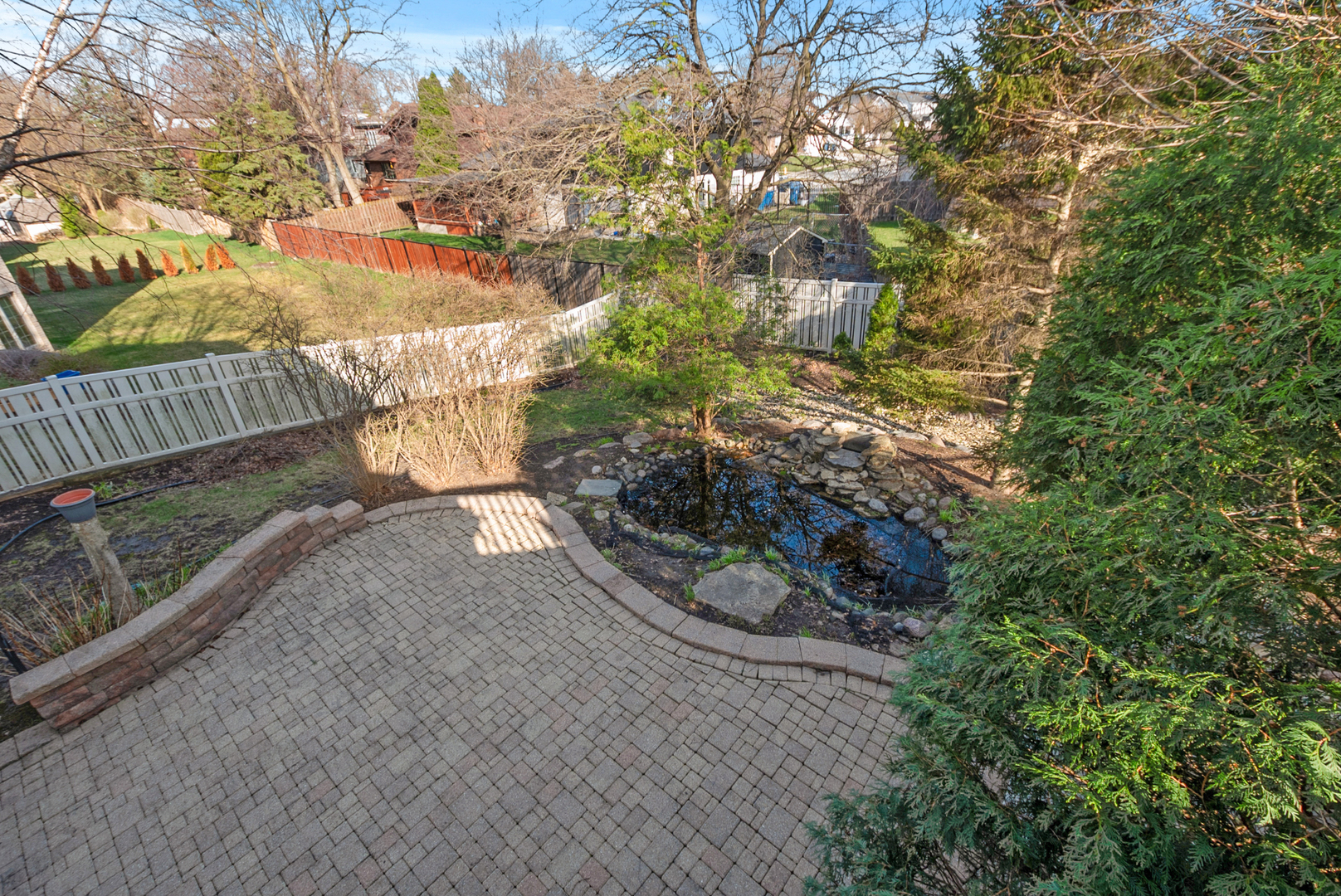 9000 Deerwood Court, Palos Hills, IL 60465