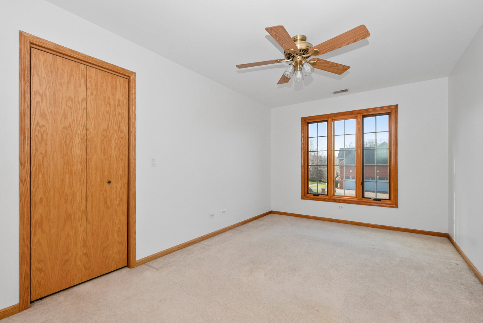 9000 Deerwood Court, Palos Hills, IL 60465