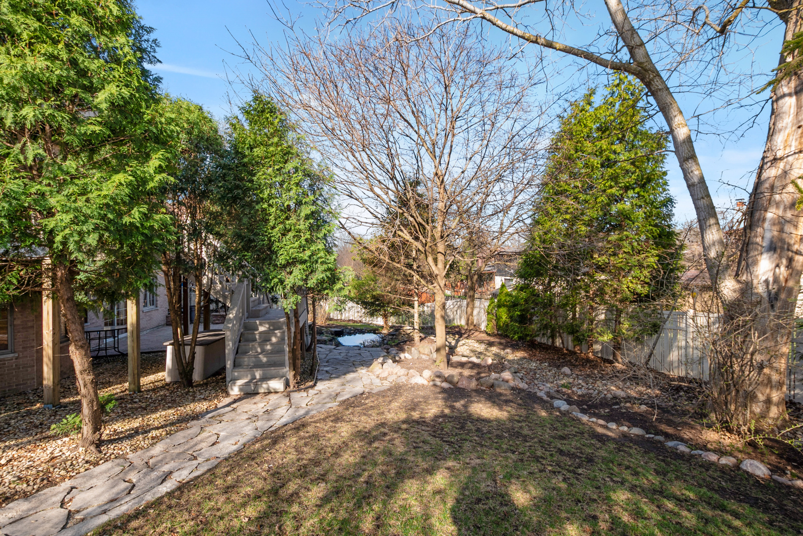 9000 Deerwood Court, Palos Hills, IL 60465