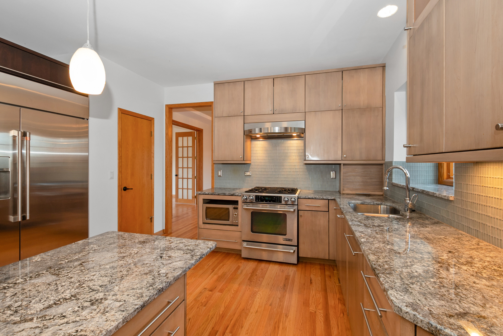 9000 Deerwood Court, Palos Hills, IL 60465