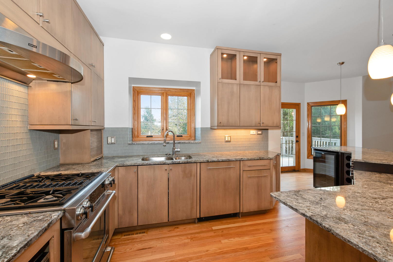 9000 Deerwood Court, Palos Hills, IL 60465