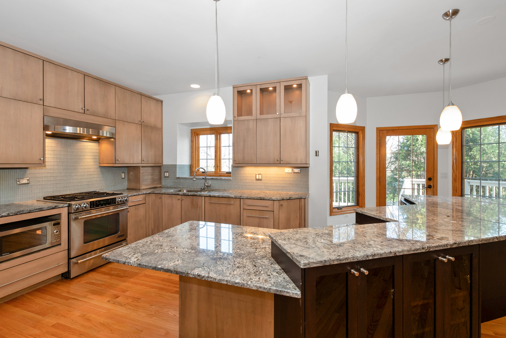 9000 Deerwood Court, Palos Hills, IL 60465