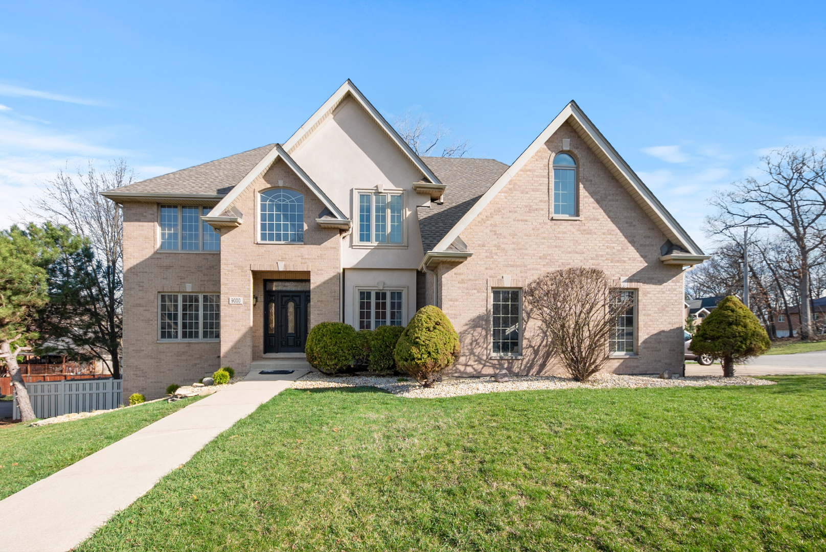 9000 Deerwood Court, Palos Hills, IL 60465