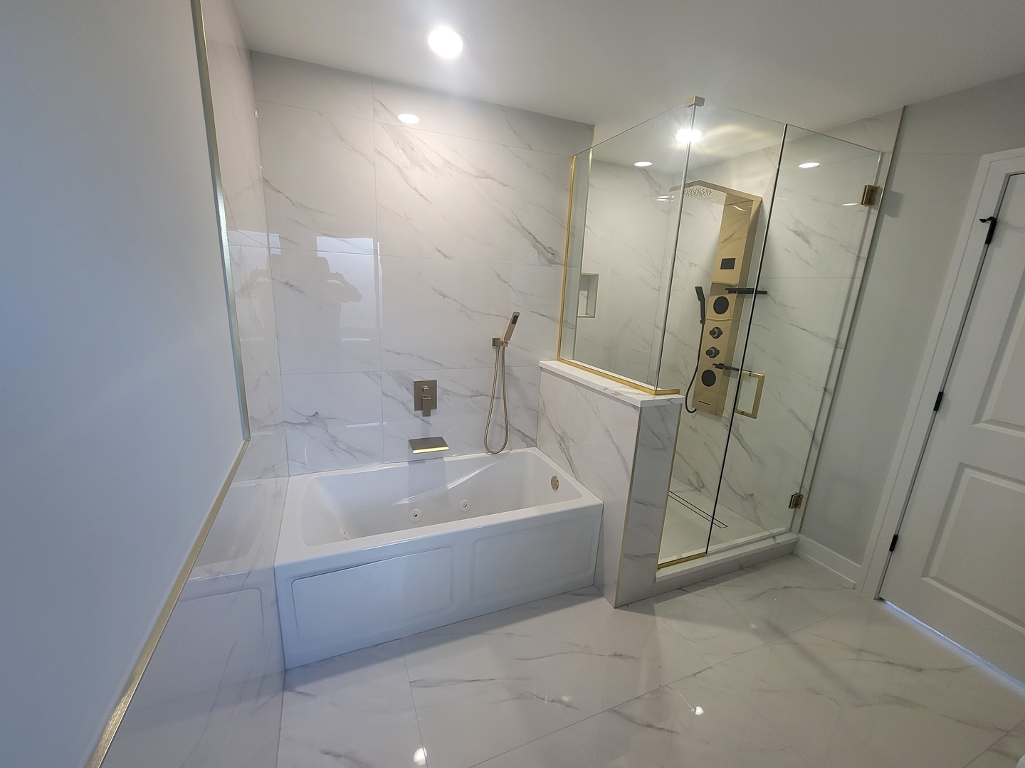 10230 S 83rd Court, Palos Hills, IL 60465