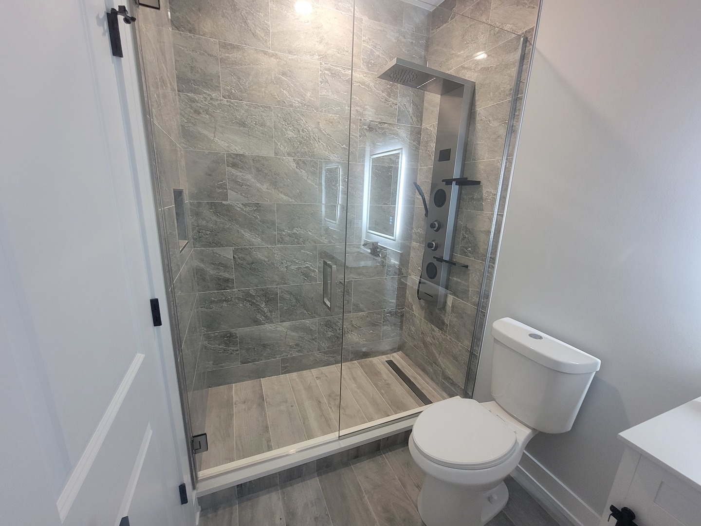 10230 S 83rd Court, Palos Hills, IL 60465