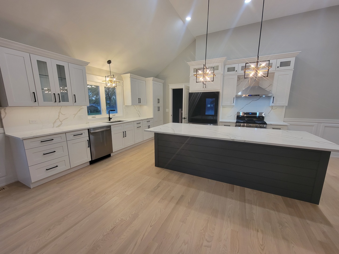 10230 S 83rd Court, Palos Hills, IL 60465