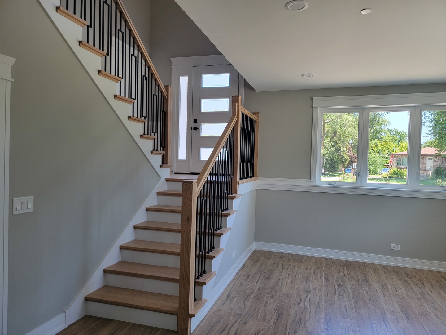 10230 S 83rd Court, Palos Hills, IL 60465