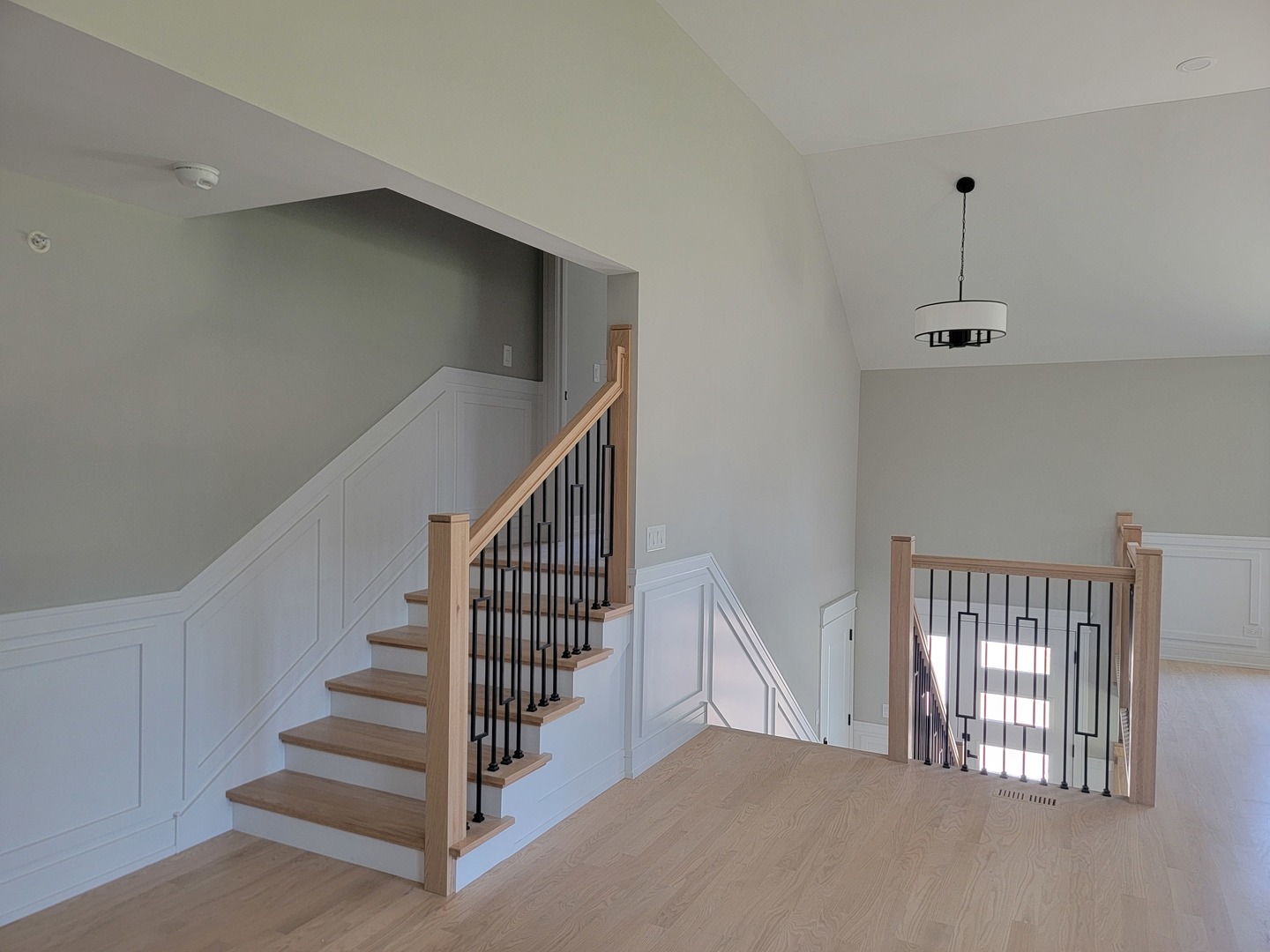 10230 S 83rd Court, Palos Hills, IL 60465