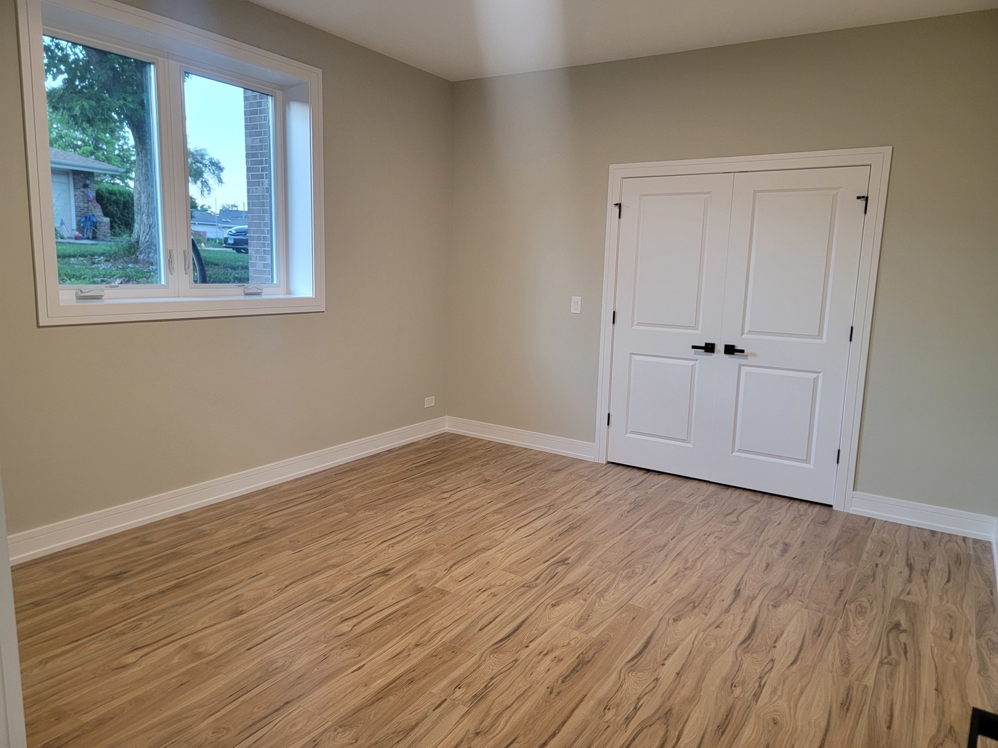 10230 S 83rd Court, Palos Hills, IL 60465