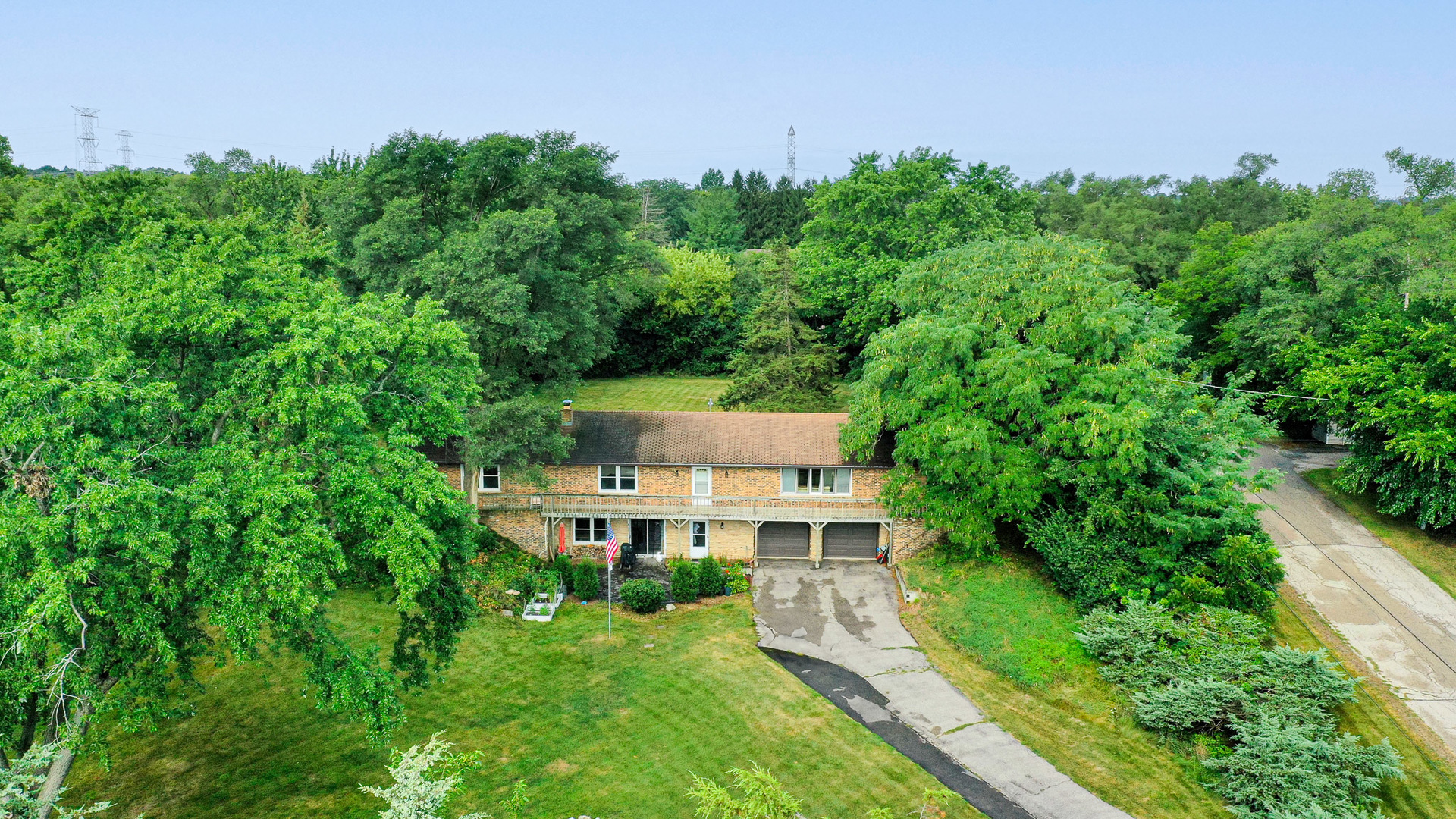 1909 Louise Street, Crystal Lake, IL 60014