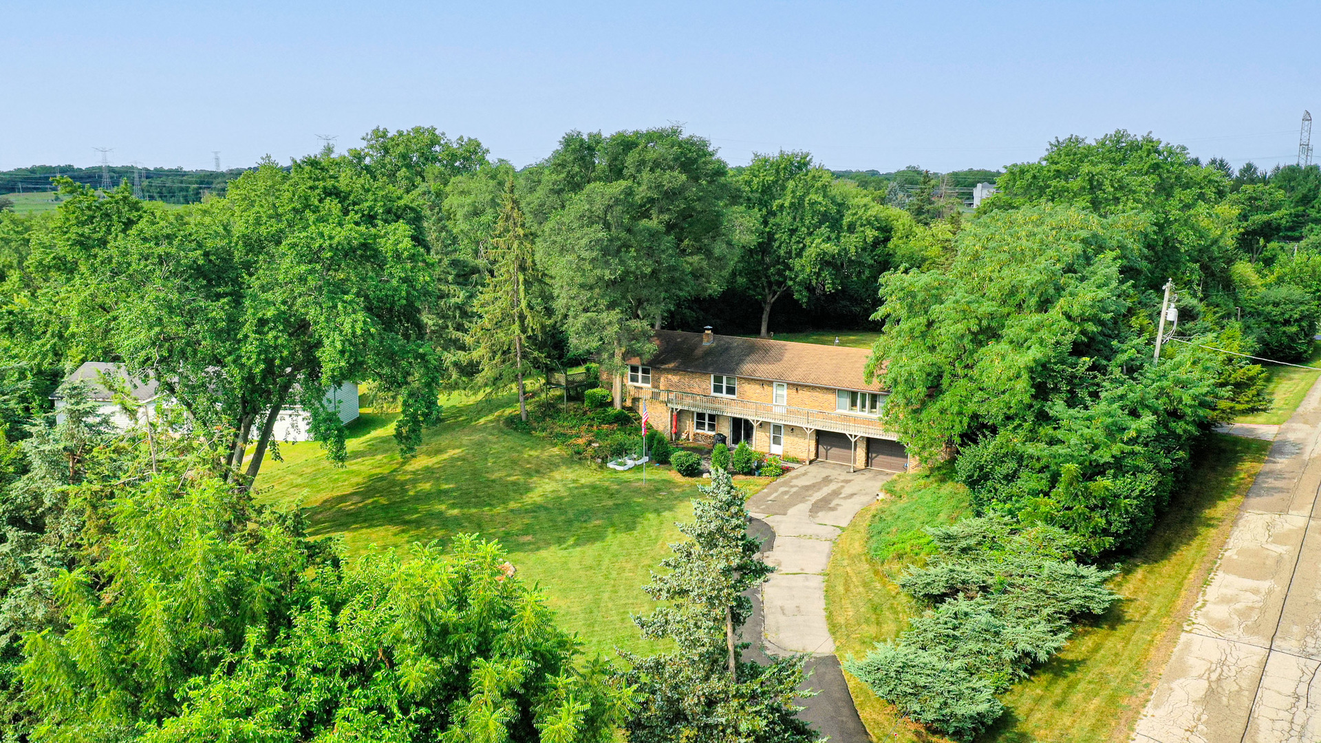 1909 Louise Street, Crystal Lake, IL 60014