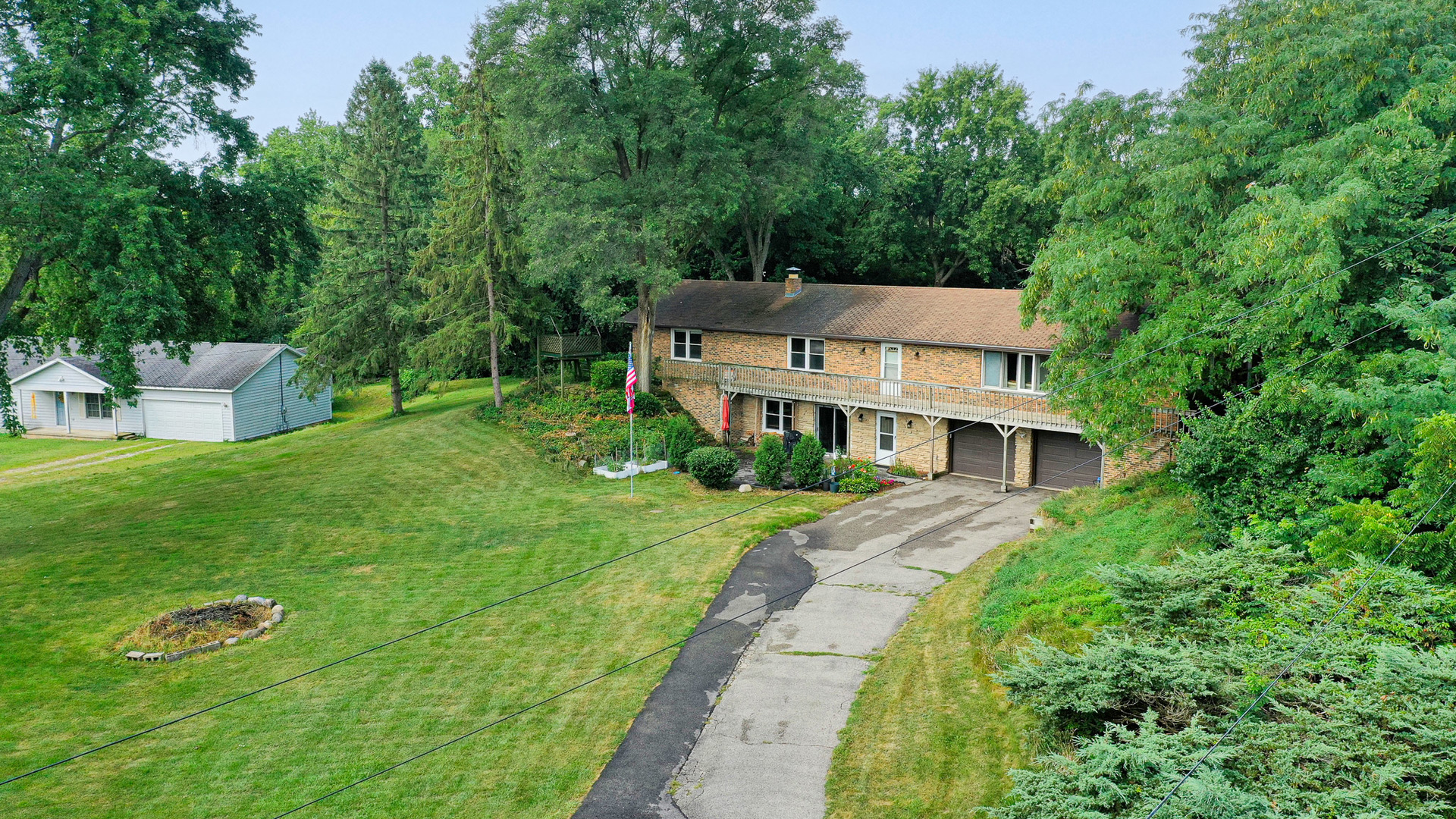 1909 Louise Street, Crystal Lake, IL 60014