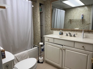 1909 Louise Street, Crystal Lake, IL 60014