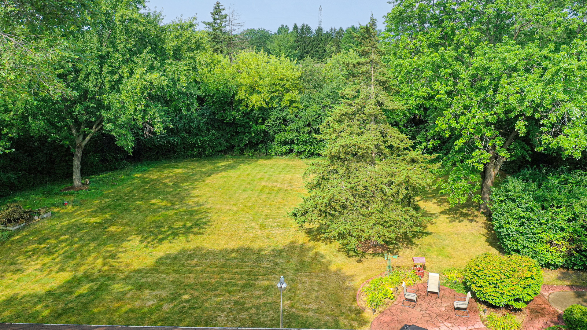 1909 Louise Street, Crystal Lake, IL 60014