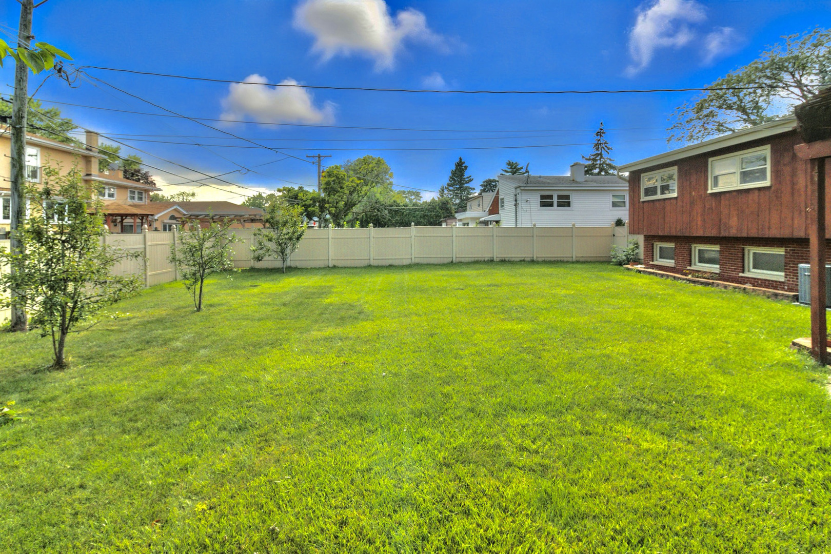 7215 Lyons Street, Morton Grove, IL 60053