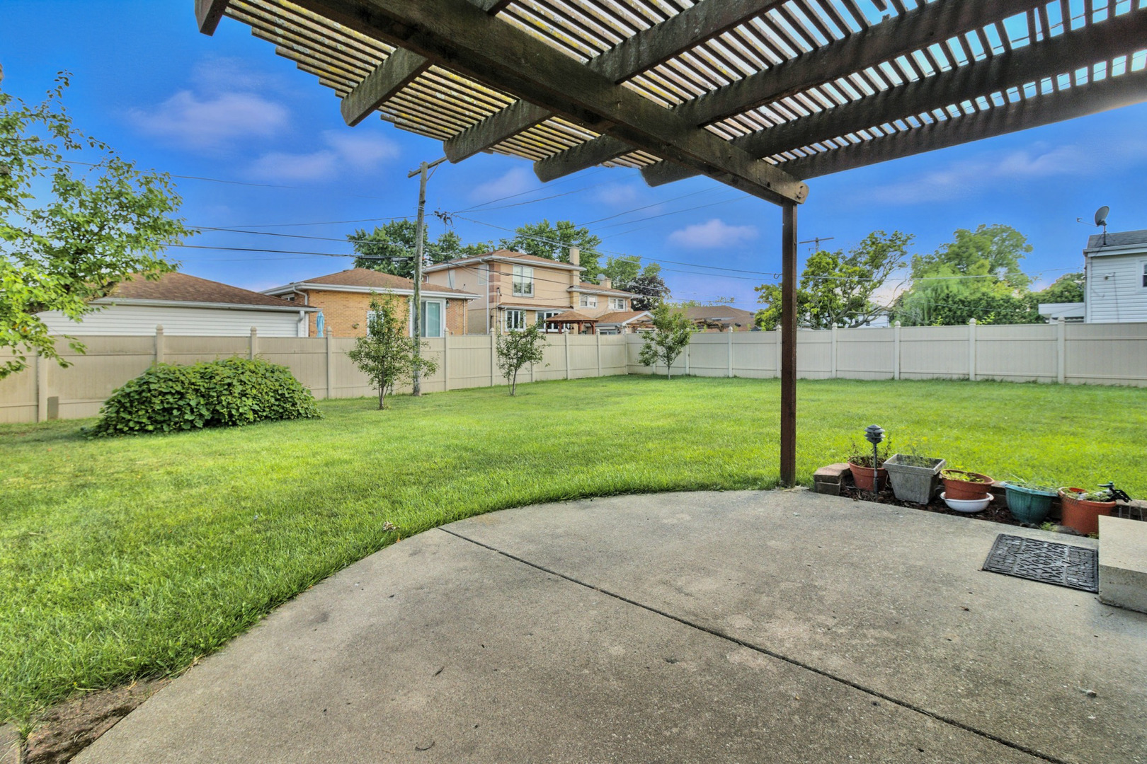 7215 Lyons Street, Morton Grove, IL 60053