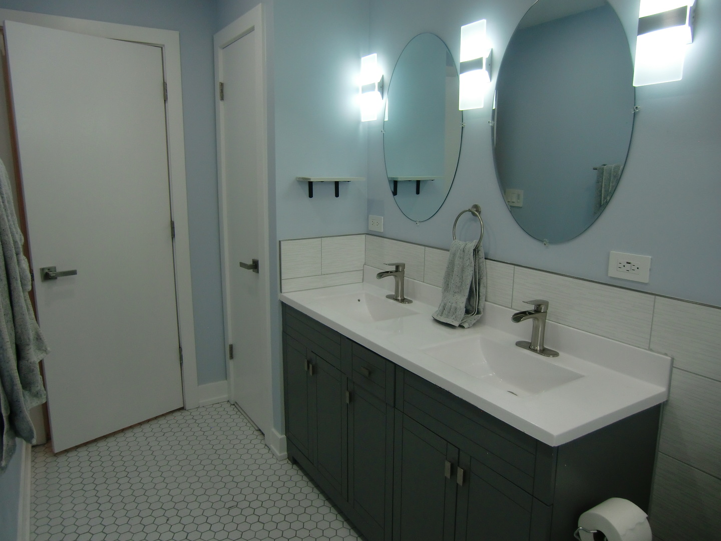 6711 W Shiawassie Drive, Palos Heights, IL 60463