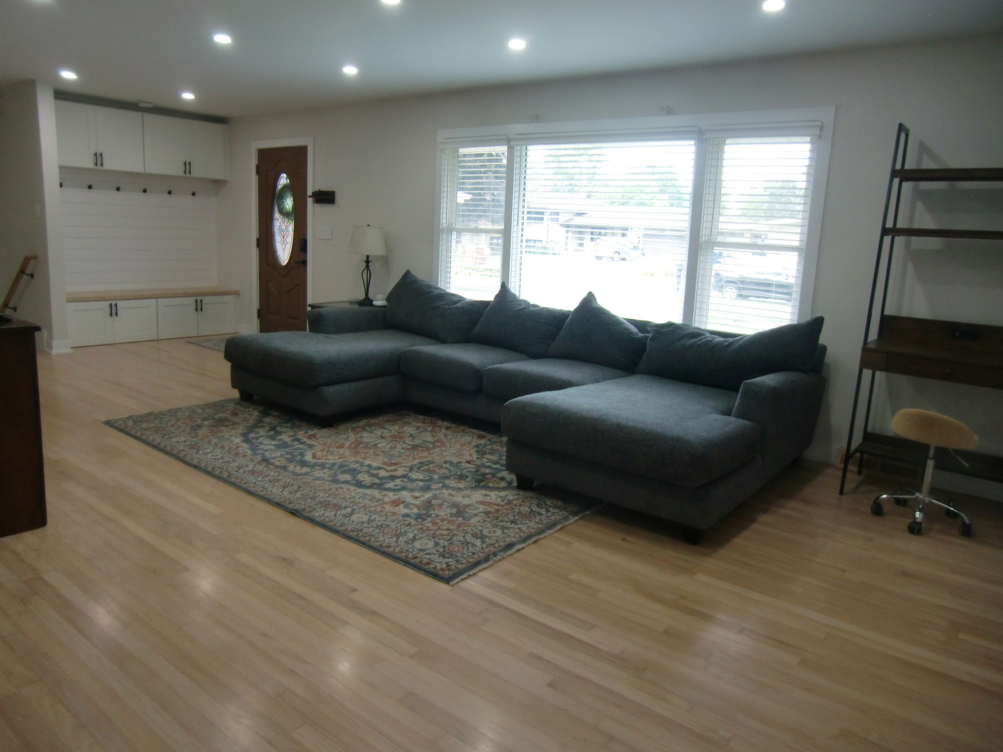 6711 W Shiawassie Drive, Palos Heights, IL 60463