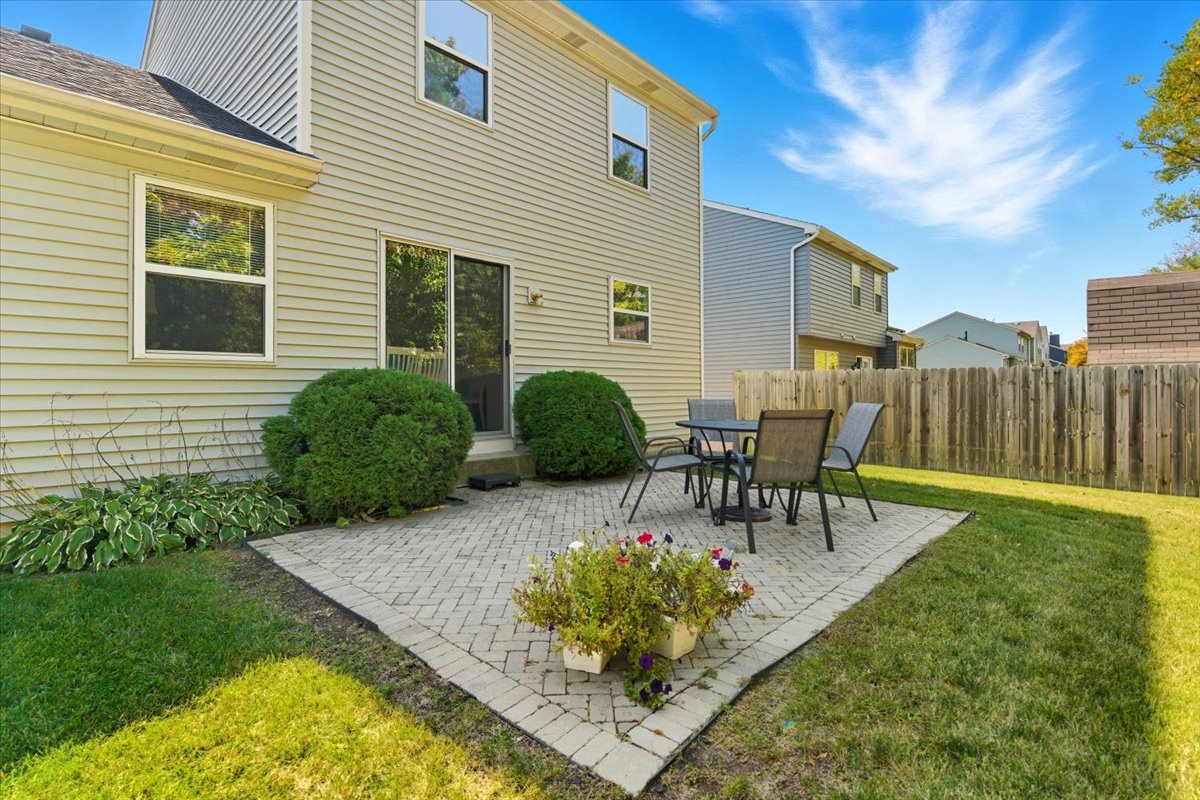 66 W Lindsay Drive, Round Lake Beach, IL 60073