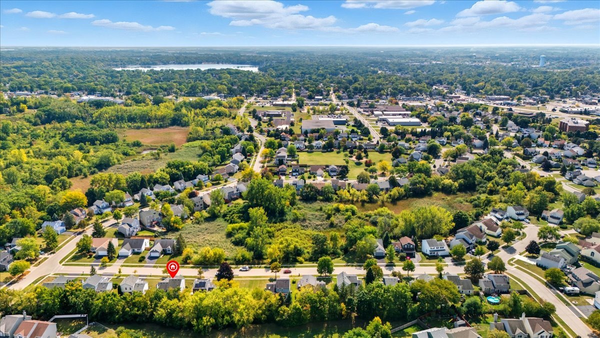 66 W Lindsay Drive, Round Lake Beach, IL 60073