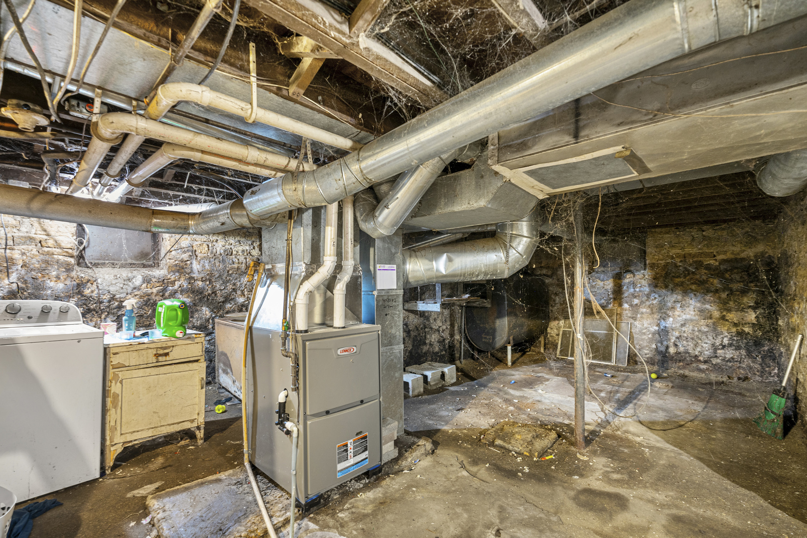 101 W 2nd Street, Lindenwood, IL 61049