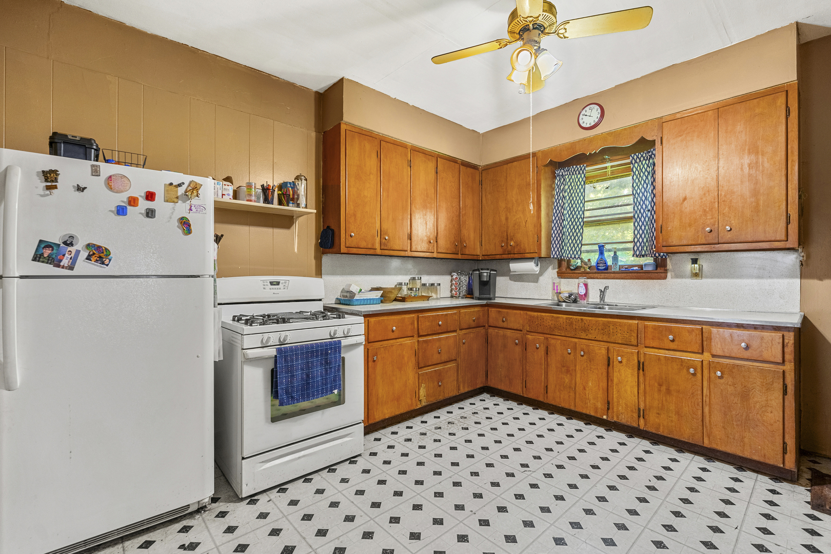 101 W 2nd Street, Lindenwood, IL 61049