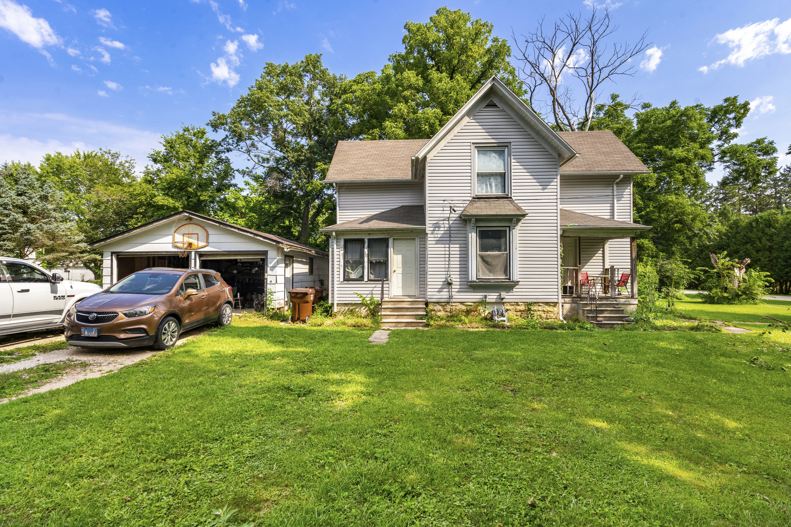 101 W 2nd Street, Lindenwood, IL 61049